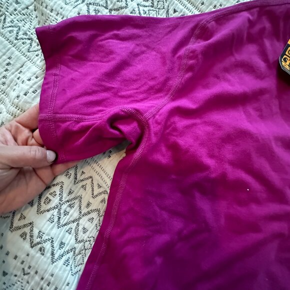 Carhartt Magenta Short Sleeve Tee - Picture 4 of 5